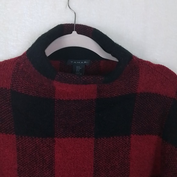 Tahari Wool Blend Mock Neck Knit Sweater Size Medium Red, Black Buffalo Plaid‎ - Picture 3 of 10